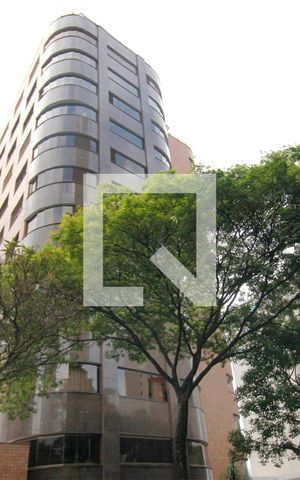 Apartamento à venda com 180m², 4 quartos e 4 vagasFachada