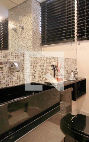 Apartamento à venda com 180m², 4 quartos e 4 vagasBanheiro 4