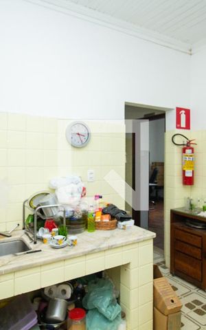 Casa à venda com 300m², 3 quartos e 2 vagas Casa à venda com 300m², 3 quartos e 2 vagasCozinha