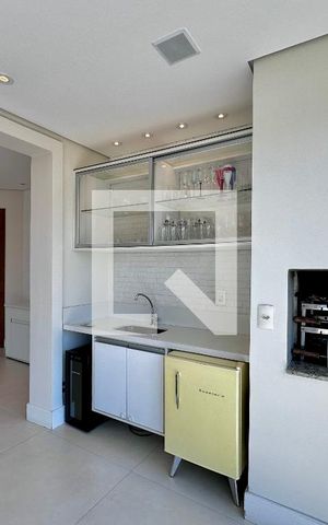Apartamento para alugar com 117m², 3 quartos e 2 vagasVaranda