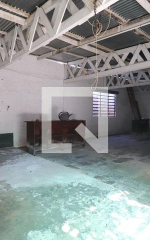 Casa à venda com 132m², 3 quartos e 5 vagaspredio comercial 2