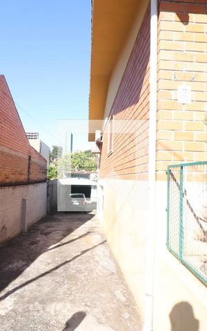 Casa à venda com 132m², 3 quartos e 5 vagaslateral