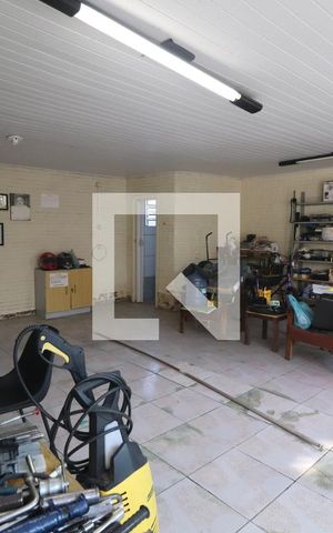 Casa à venda com 132m², 3 quartos e 5 vagaspredio comercial