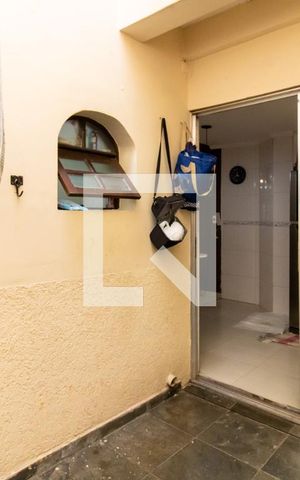 Casa à venda com 120m², 3 quartos e 2 vagasÁrea de Serviço
