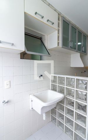 Apartamento para alugar com 66m², 2 quartos e 1 vaga Apartamento para alugar com 66m², 2 quartos e 1 vagaCozinha e Área de Serviço