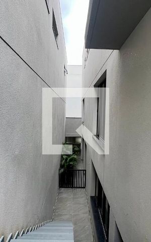 Casa à venda com 845m², 4 quartos e 6 vagas Casa à venda com 845m², 4 quartos e 6 vagasQuintal