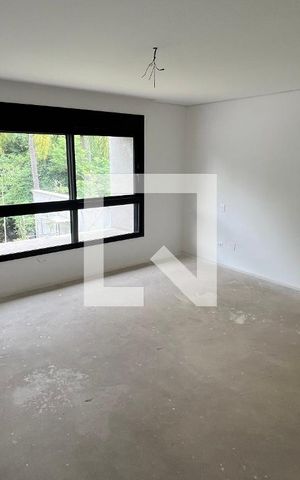 Casa à venda com 845m², 4 quartos e 6 vagas Casa à venda com 845m², 4 quartos e 6 vagasQuarto 3