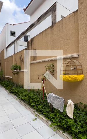 Casa à venda com 196m², 3 quartos e 2 vagas Casa à venda com 196m², 3 quartos e 2 vagasÁrea de Serviço