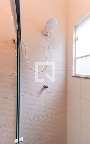 Casa de condomínio para alugar com 38m², 1 quarto e sem vaga Casa de condomínio para alugar com 38m², 1 quarto e sem vagaBanheiro
