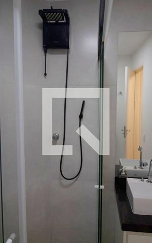 Apartamento à venda com 60m², 2 quartos e sem vaga Apartamento à venda com 60m², 2 quartos e sem vagaBanheiro