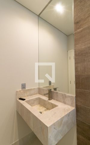 Casa de condomínio à venda com 275m², 3 quartos e 4 vagas Casa de condomínio à venda com 275m², 3 quartos e 4 vagasQuarto 2