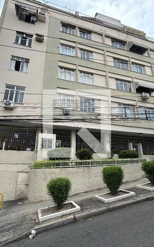 Apartamento para alugar com 75m², 3 quartos e sem vagaFachada + plaquinha