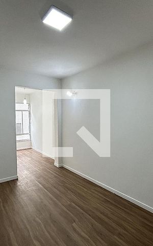 Apartamento para alugar com 75m², 3 quartos e sem vagaSala