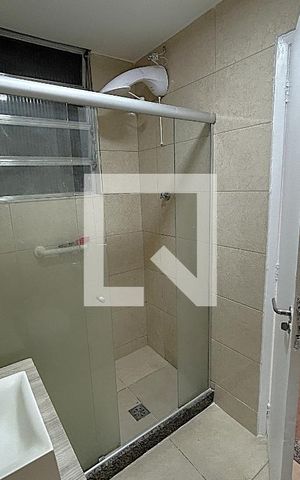 Apartamento para alugar com 75m², 3 quartos e sem vagaBanheiro