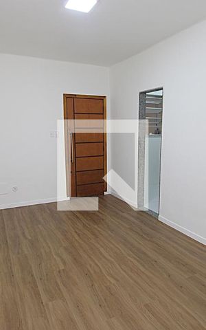 Apartamento para alugar com 75m², 3 quartos e sem vagaSala