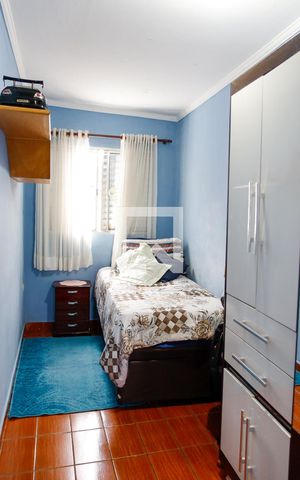 Casa à venda com 175m², 5 quartos e 2 vagas Casa à venda com 175m², 5 quartos e 2 vagasQuarto 1