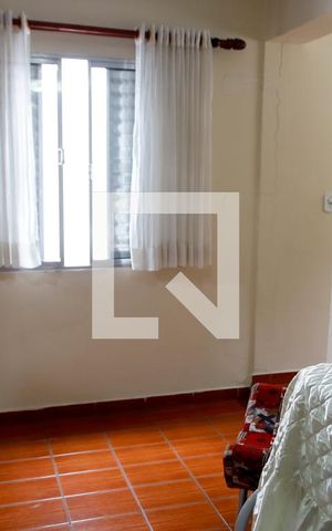 Casa à venda com 175m², 5 quartos e 2 vagas Casa à venda com 175m², 5 quartos e 2 vagasQuarto 3 - Suíte