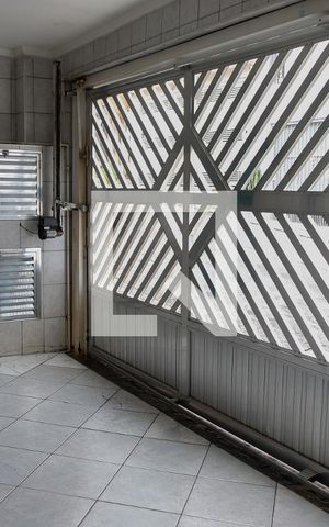 Casa à venda com 175m², 5 quartos e 2 vagas Casa à venda com 175m², 5 quartos e 2 vagasGaragem