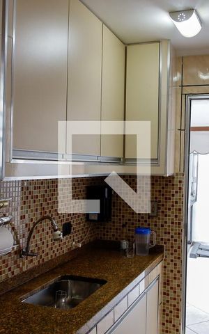 Casa à venda com 175m², 5 quartos e 2 vagas Casa à venda com 175m², 5 quartos e 2 vagasCozinha
