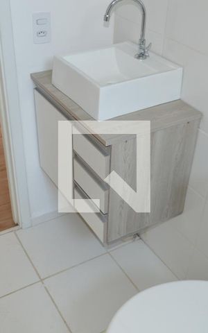 Apartamento à venda com 45m², 2 quartos e sem vagaBanheiro