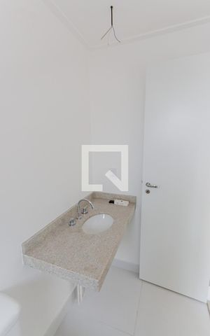 Apartamento à venda com 80m², 2 quartos e 2 vagasBanheiro da Suíte 1