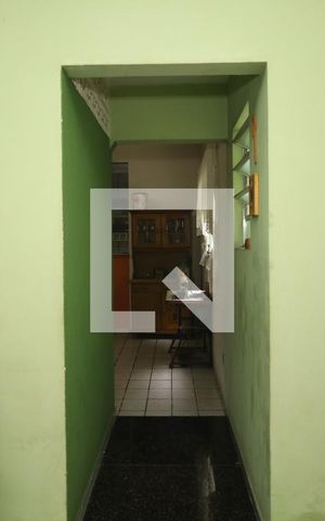 Casa à venda com 200m², 2 quartos e 2 vagasSala