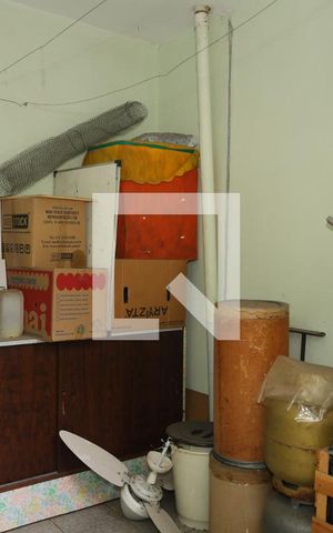 Casa à venda com 200m², 2 quartos e 2 vagasÁrea de Serviço