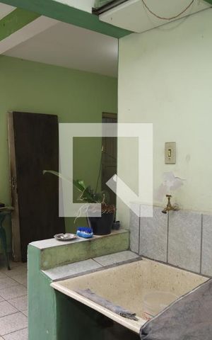 Casa à venda com 200m², 2 quartos e 2 vagasÁrea de Serviço