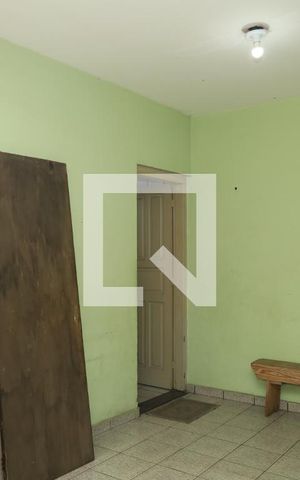 Casa à venda com 200m², 2 quartos e 2 vagasQuintal
