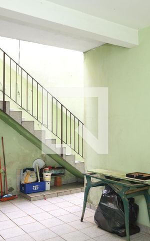 Casa à venda com 200m², 2 quartos e 2 vagasQuintal