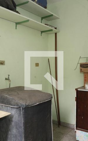 Casa à venda com 200m², 2 quartos e 2 vagasÁrea de Serviço