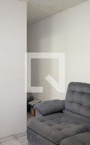 Casa à venda com 200m², 2 quartos e 2 vagasEdícula - Sala