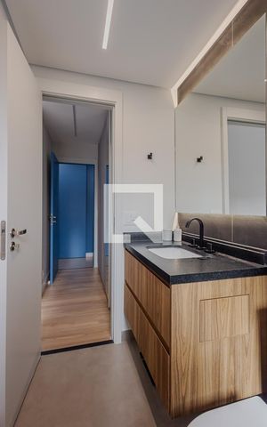 Apartamento à venda com 76m², 2 quartos e 1 vagaBanheiro da Suíte