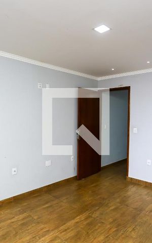Casa à venda com 296m², 3 quartos e 2 vagas Casa à venda com 296m², 3 quartos e 2 vagassuíte