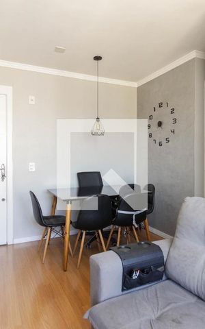 Apartamento à venda com 42m², 2 quartos e 1 vaga Apartamento à venda com 42m², 2 quartos e 1 vagaSala