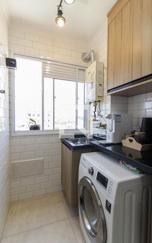 Apartamento à venda com 42m², 2 quartos e 1 vaga Apartamento à venda com 42m², 2 quartos e 1 vagaÁrea de Serviço