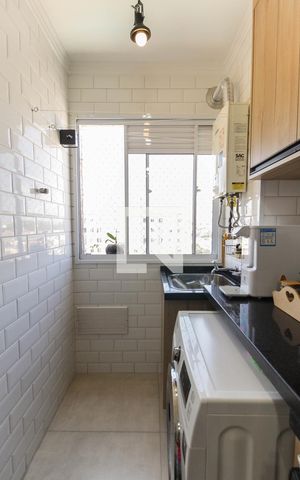 Apartamento à venda com 42m², 2 quartos e 1 vaga Apartamento à venda com 42m², 2 quartos e 1 vagaÁrea de Serviço