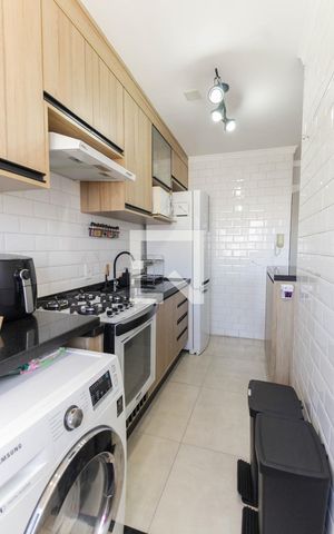 Apartamento à venda com 42m², 2 quartos e 1 vaga Apartamento à venda com 42m², 2 quartos e 1 vagaÁrea de Serviço