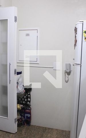 Apartamento para alugar com 70m², 2 quartos e 2 vagasCozinha