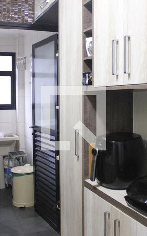 Apartamento para alugar com 70m², 2 quartos e 2 vagasCozinha
