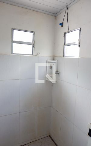 Casa à venda com 70m², 2 quartos e sem vaga Casa à venda com 70m², 2 quartos e sem vagaBanheiro 2
