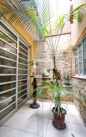 Casa à venda com 250m², 3 quartos e 2 vagas Casa à venda com 250m², 3 quartos e 2 vagasJardim de inverno