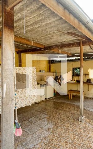 Casa à venda com 250m², 3 quartos e 2 vagas Casa à venda com 250m², 3 quartos e 2 vagasQuintal