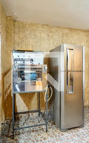 Casa à venda com 250m², 3 quartos e 2 vagas Casa à venda com 250m², 3 quartos e 2 vagasTerraço