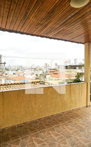 Casa à venda com 250m², 3 quartos e 2 vagas Casa à venda com 250m², 3 quartos e 2 vagasVaranda da suíte 01