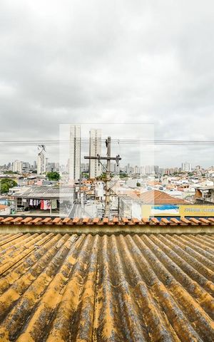 Casa à venda com 250m², 3 quartos e 2 vagas Casa à venda com 250m², 3 quartos e 2 vagasVista da varanda