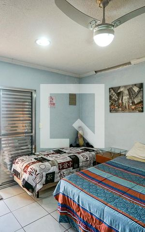 Casa à venda com 250m², 3 quartos e 2 vagas Casa à venda com 250m², 3 quartos e 2 vagasSuíte 01