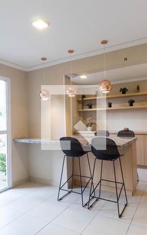 Apartamento para alugar com 32m², 1 quarto e sem vaga Apartamento para alugar com 32m², 1 quarto e sem vagaÁrea comum - Salão de festas