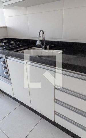 Apartamento para alugar com 32m², 1 quarto e sem vaga Apartamento para alugar com 32m², 1 quarto e sem vagaCozinha - Armários