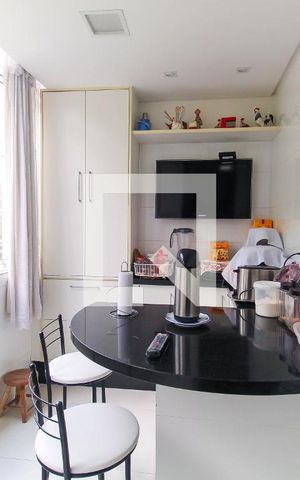 Apartamento à venda com 141m², 3 quartos e 1 vaga Apartamento à venda com 141m², 3 quartos e 1 vagaCozinha